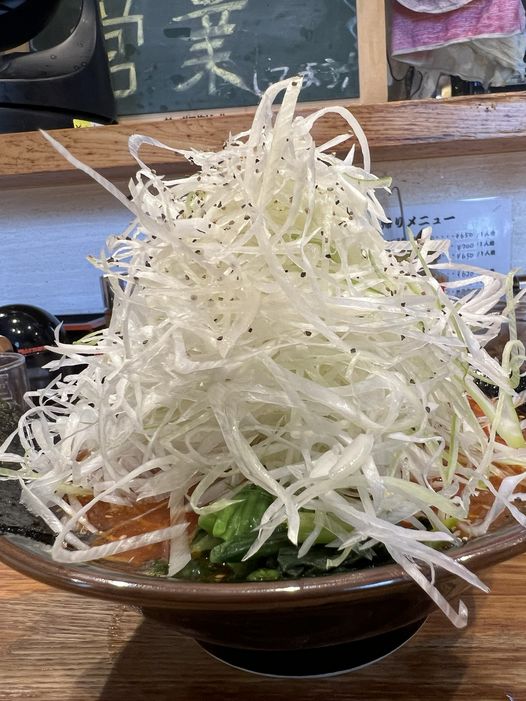 ラーメン、刺身の画像のようです